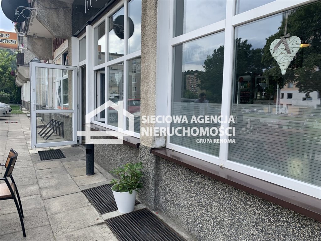 Lokal gastronomiczny 83m2 z witrynami, parking, blisko komunikacji Gdynia, Chylonia  83m2 Foto 1