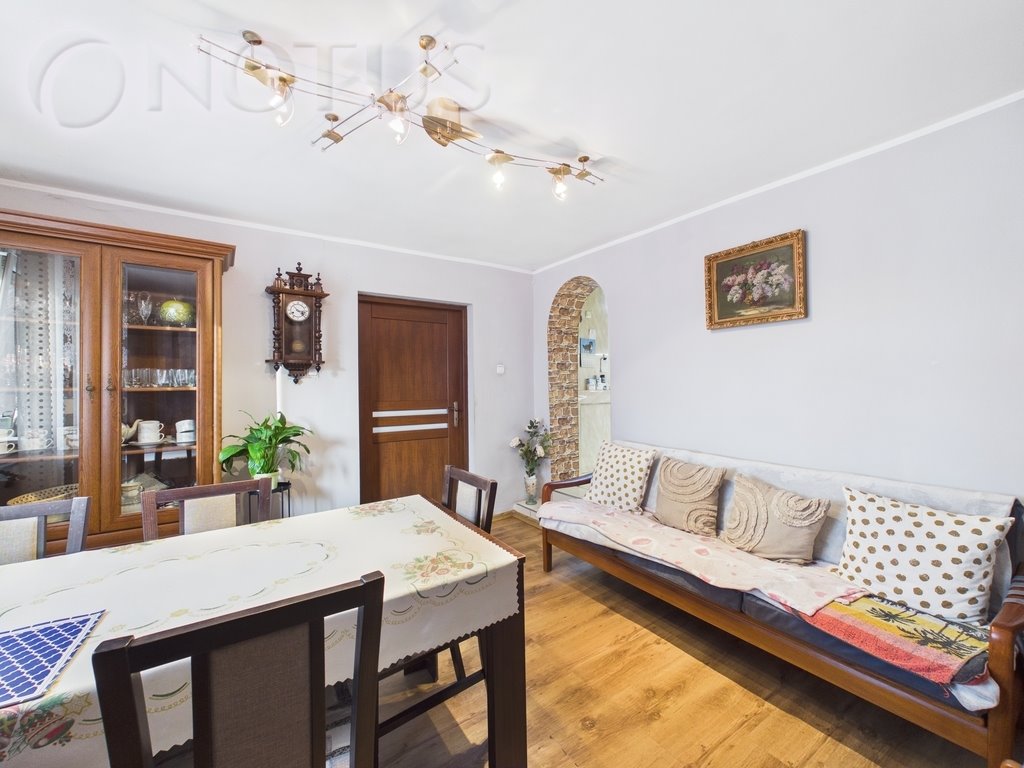 Do sprzedania urokliwy dom 65 m² z dużą działką i garażami Paczynka  65m2 Foto 1
