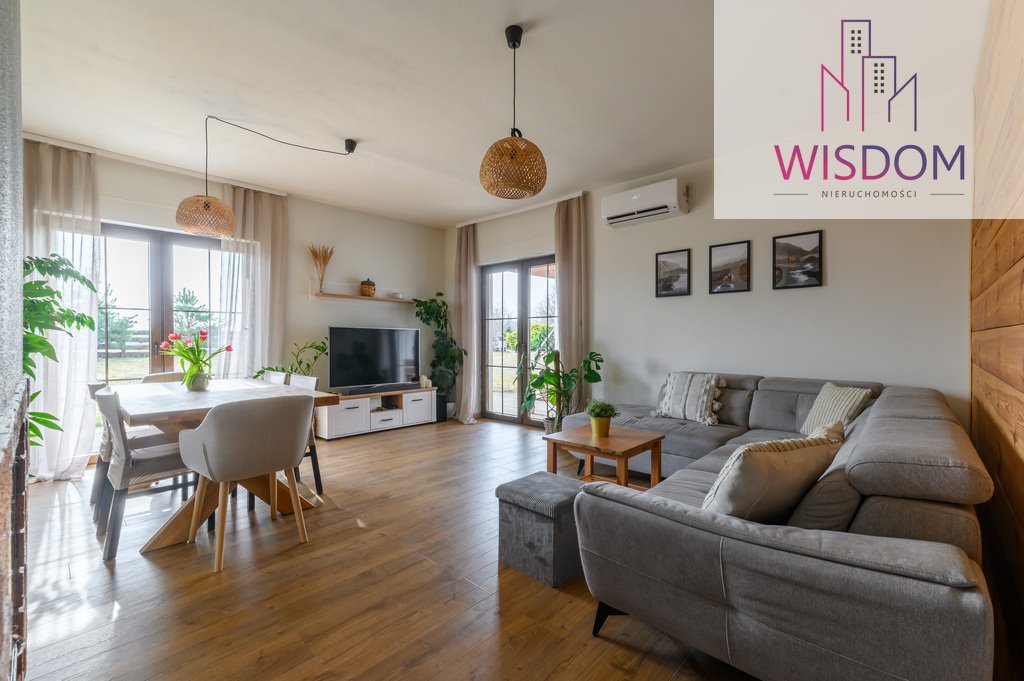 Komfortowy dom 107 m² z garażem i tarasem - polecam! Rozgity  107m2 Foto 1