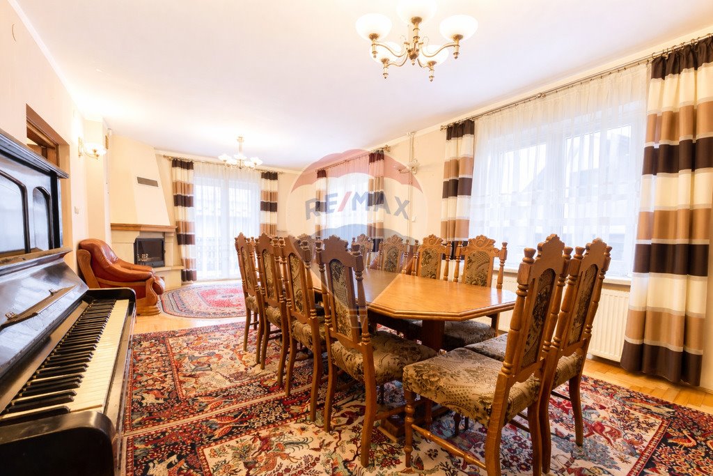 Przestronny dom 300 m2 z tarasem i ogrodem w Skawinie Skawina, Wincentego Witosa  300m2 Foto 1