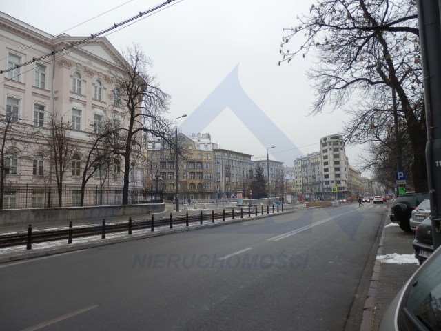 Nowoczesny lokal biurowy 68 m2 w kamienicy z windą Warszawa, Śródmieście, Stanisława Noakowskiego  68m2 Foto 1