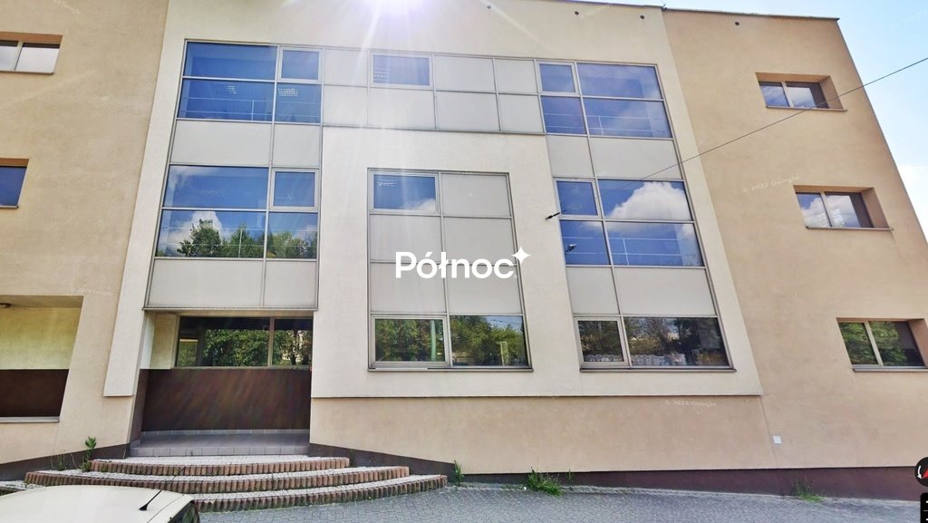 Polecam funkcjonalny lokal 665 m² z windą w Tychach z najemcą Tychy  665m2 Foto 1