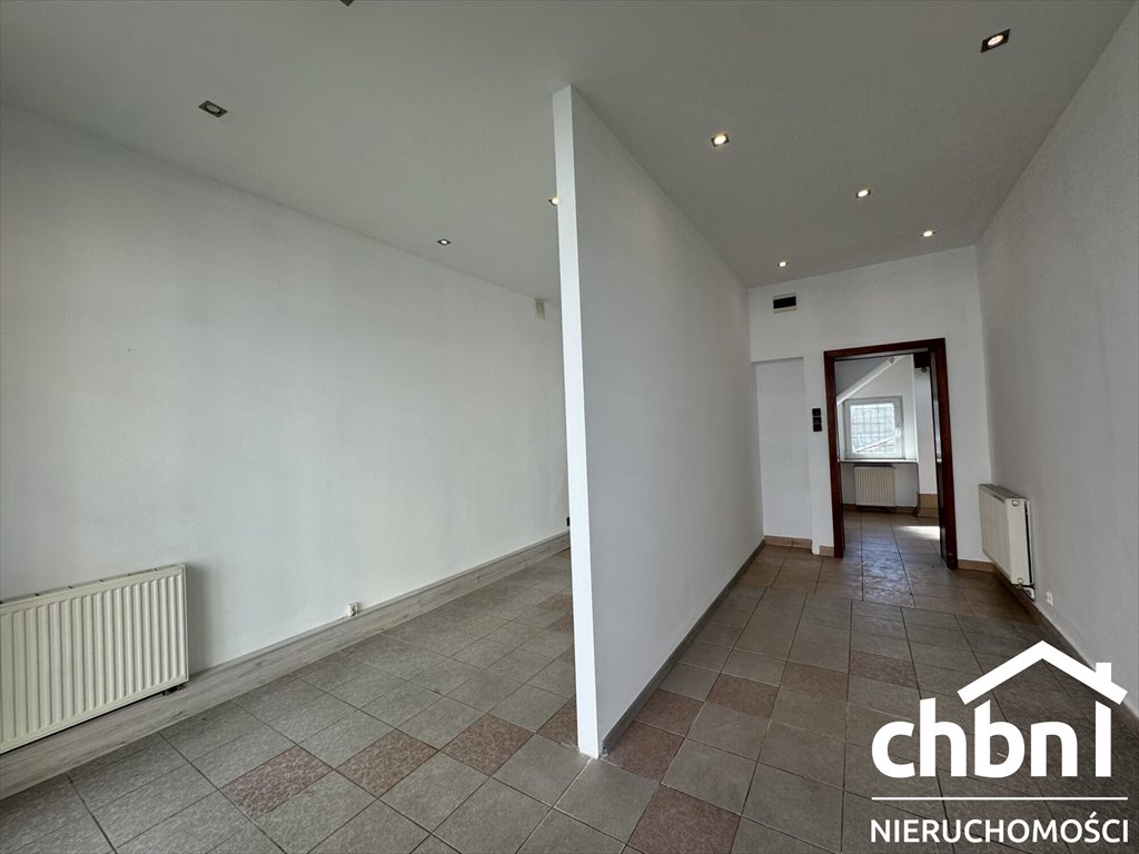 Lokal usługowy 30,9 m² w centrum Chojnic (witryna, elastyczny układ) Chojnice  309m2 Foto 1
