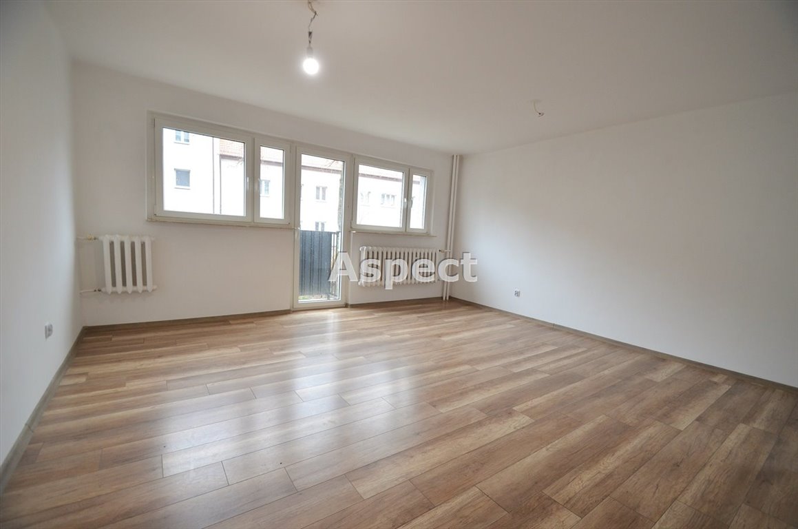 Mieszkanie dwupokojowe na sprzedaż Bytom  48m2 Foto 1