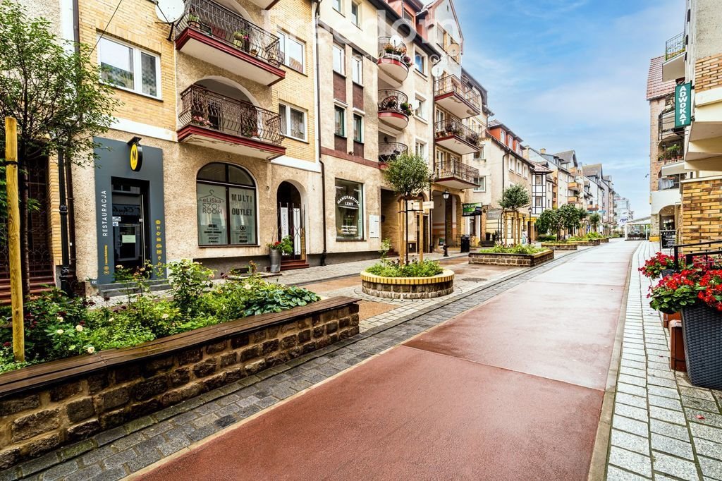 Lokal użytkowy na wynajem Kołobrzeg, ppor. Emilii Gierczak  154m2 Foto 1