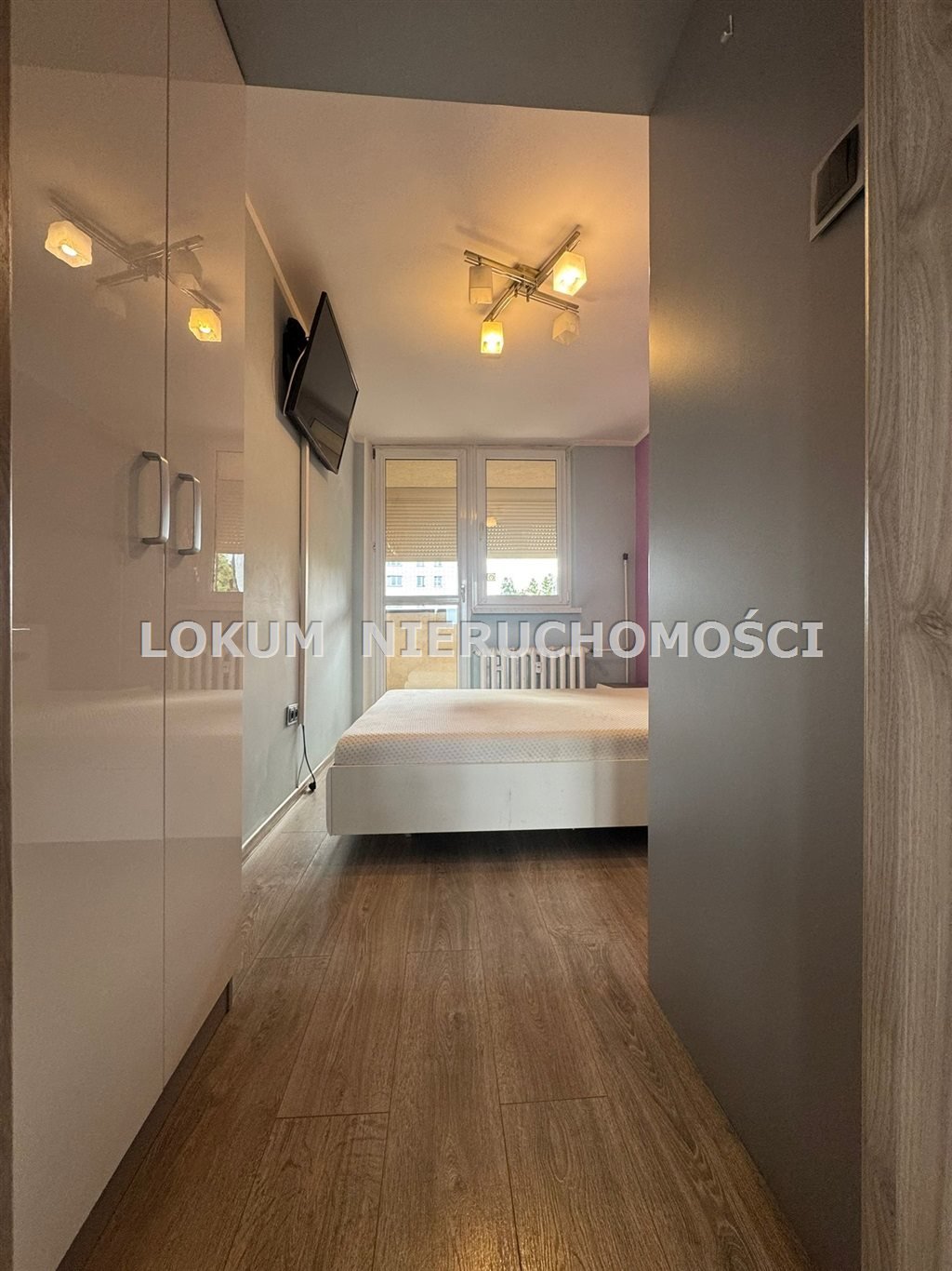Polecam 3-pokojowe mieszkanie 45 m² z balkonem w Jastrzębiu Jastrzębie-Zdrój, Osiedle Pionierów, Kurpiowska  45m2 Foto 1