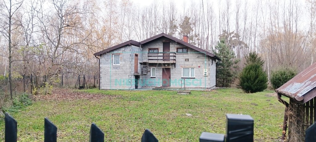 Siedlisko 150 m2 z potencjałem inwestycyjnym i budynkiem gospodarczym Kopiska  150m2 Foto 1