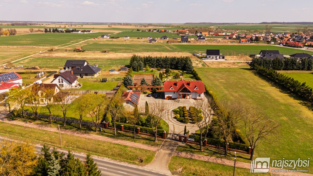 Do sprzedania luksusowa rezydencja z basenem i kortem w Mieszkowicach: Mieszkowice: Chojeńska