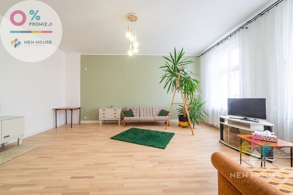 Mieszkanie dwupokojowe na sprzedaż Mrągowo, Warszawska  78m2 Foto 1