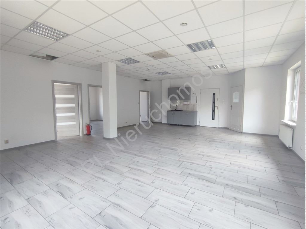 Lokal użytkowy na wynajem Otrębusy  60m2 Foto 1