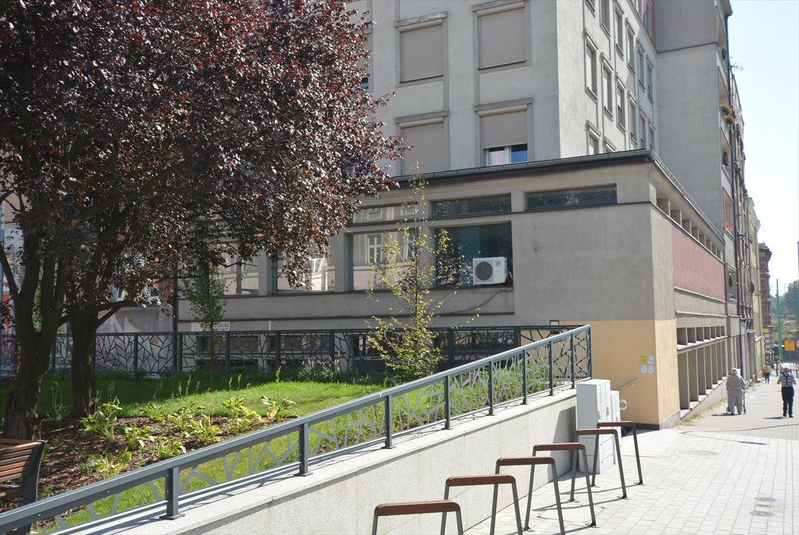 Lokal usługowy 569 m2 w centrum Bytomia, możliwość podziału Bytom, Centrum, Dworcowa  569m2 Foto 1
