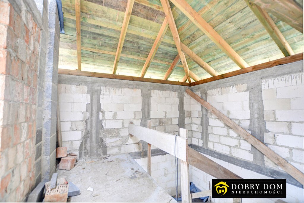 Dom z potencjałem, 150 m2 do remontu + 150 m2 w stanie surowym Kleosin  300m2 Foto 1