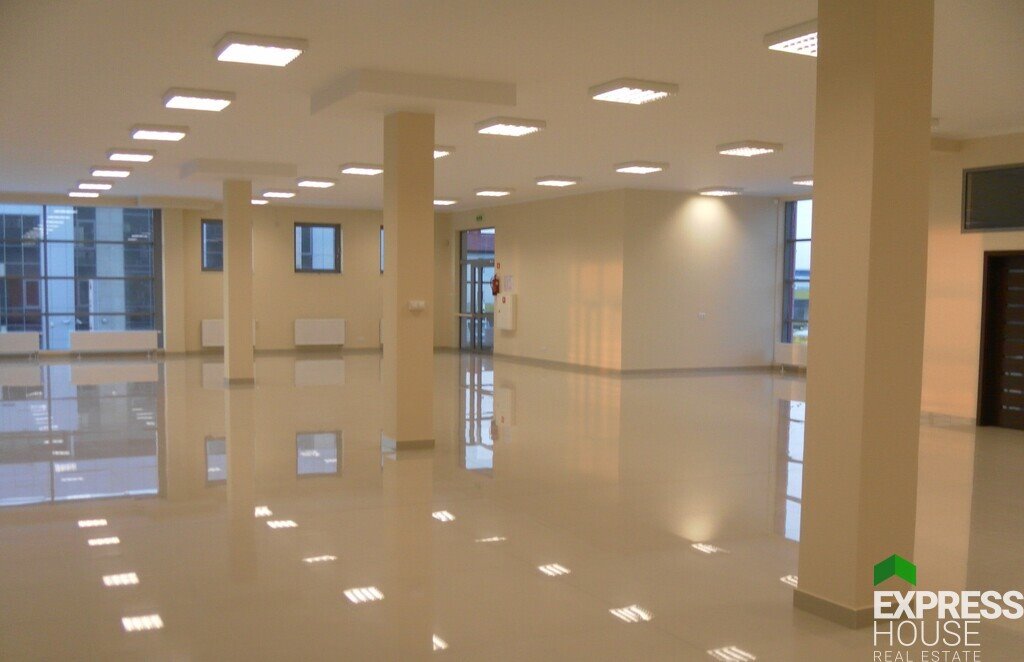 Przestronny lokal 400 m² z możliwością podziału, parking, duże przeszklenia Białystok, Bażantarnia, Handlowa  400m2 Foto 1