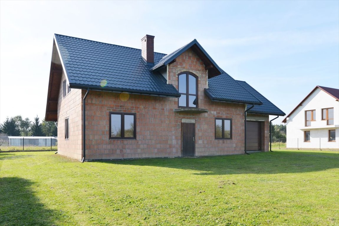 Przestronny dom w Zarzeczu z garażem i dużą działką Zarzecze  156m2 Foto 1