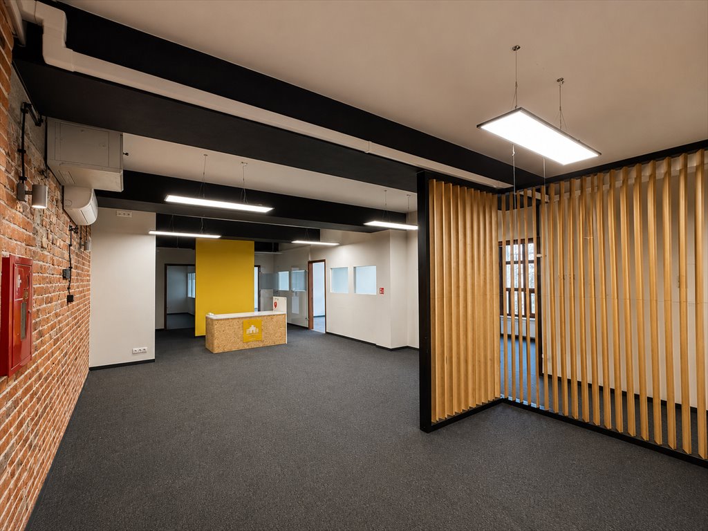 Lokal użytkowy 160 m² - Piotrkowska Łódź - prestiż i wygoda Łódź, Górna, PIOTRKOWSKA 276A  157m2 Foto 1
