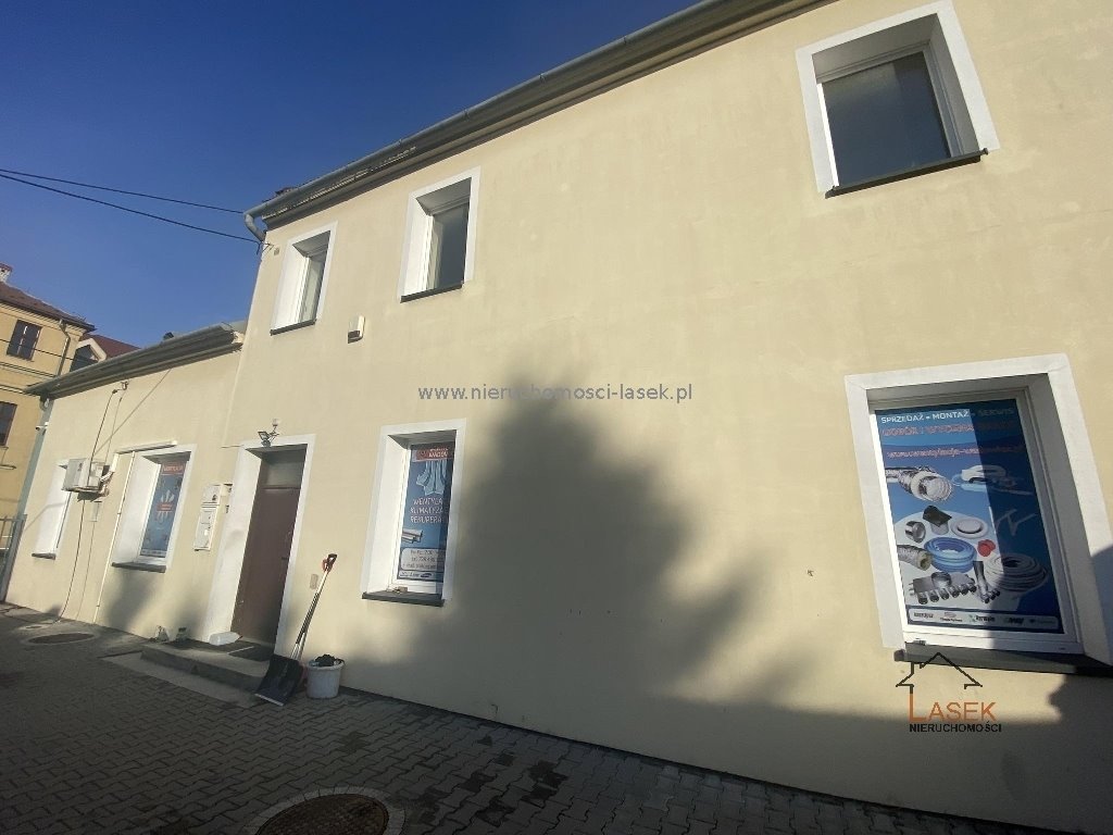 Lokal użytkowy na sprzedaż Wadowice  1 125m2 Foto 1