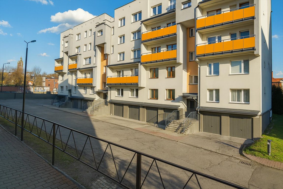 Mieszkanie czteropokojowe  na sprzedaż Piekary Śląskie, Os. Pod Lipami, Targowa  69m2 Foto 1