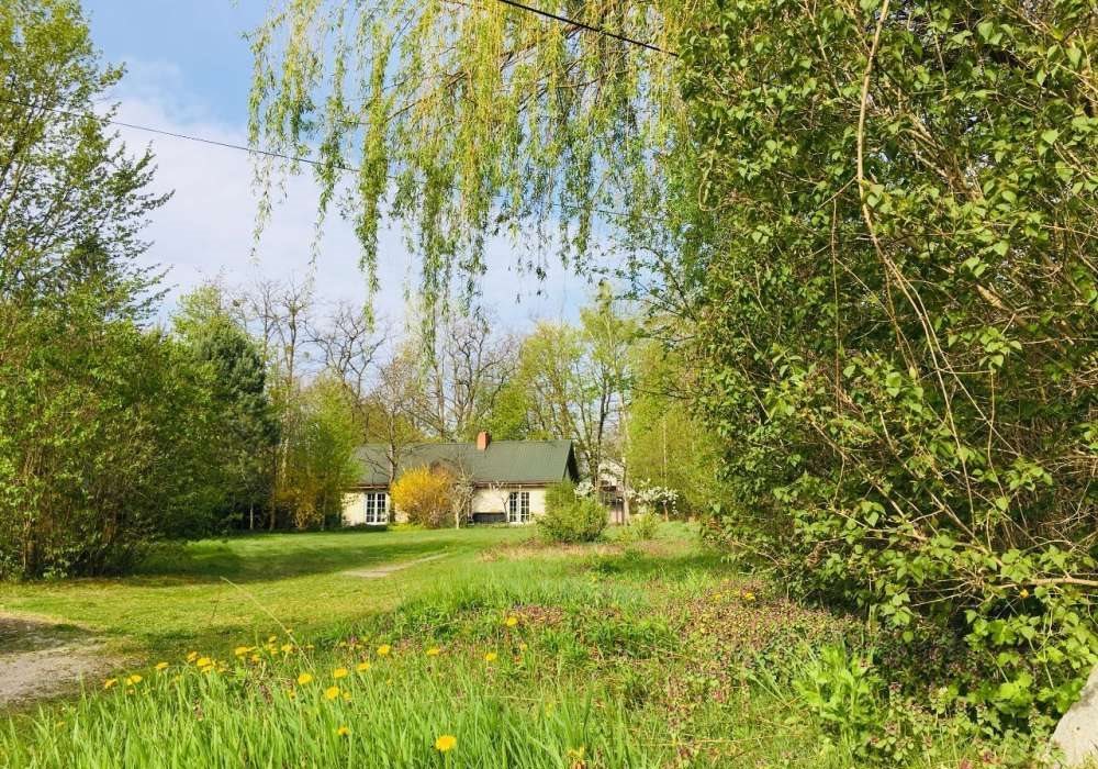 Działka budowlana na sprzedaż Konstancin-Jeziorna 1 720m2 Foto 1 Działka budowlana na sprzedaż Konstancin-Jeziorna 1 720m2 Foto 1