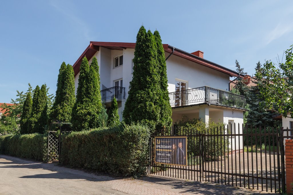 Na sprzedaż przestronny dom 385 m² z garażem w Markach Marki  385m2 Foto 1