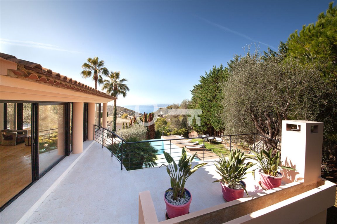Do sprzedania luksusowa willa 340 m² z prywatnym basenem w Villefranche-sur-Mer Nicea, Villefranche-sur-Mer  340m2 Foto 1