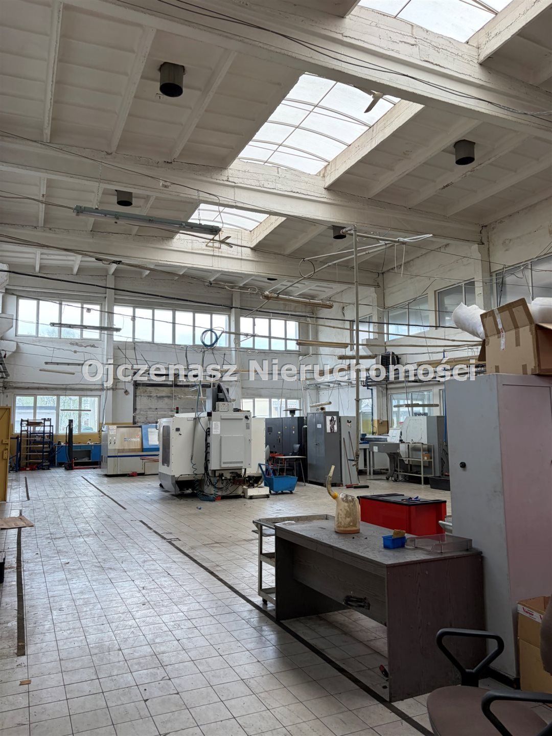 Magazyn przemysłowo-biurowy 6 029 m² - Bydgoszcz - duży potencjał Bydgoszcz, Bartodzieje  4 929m2 Foto 1