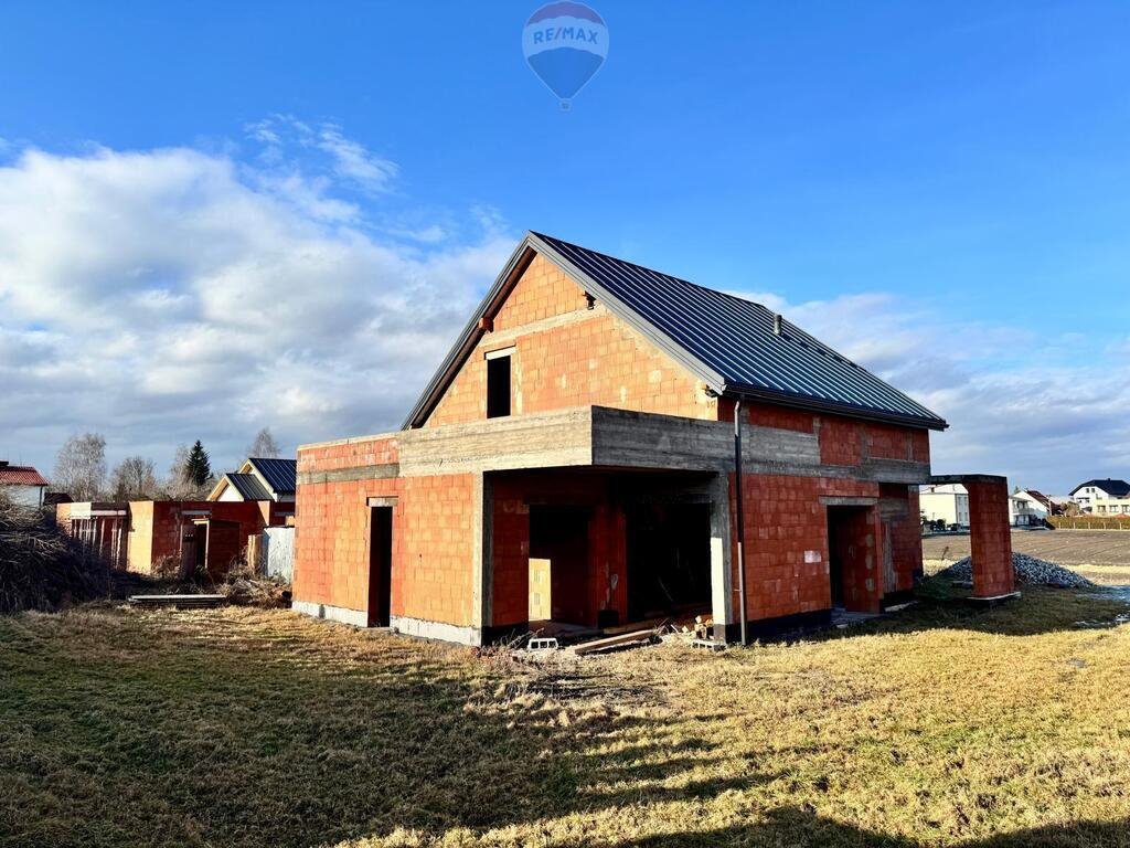 Nowoczesny dom w Czarkowie z dużym tarasem i garażem Czarków, Doświadczalna  176m2 Foto 1