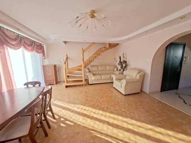 Na sprzedaż przestronne dwupoziomowe mieszkanie 97 m² w Ełku Ełk, Wielkanocna  97m2 Foto 1