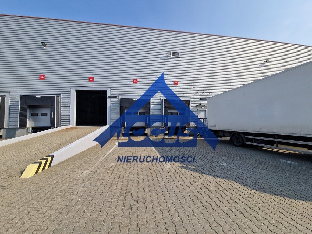 Nowoczesny magazyn 954 m² z biurem w Warszawie.: Warszawa Białołęka