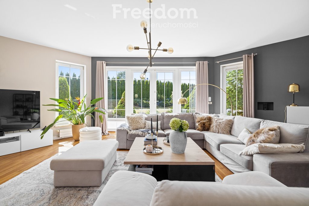 Dom na sprzedaż Banino, Mazurska  285m2 Foto 1