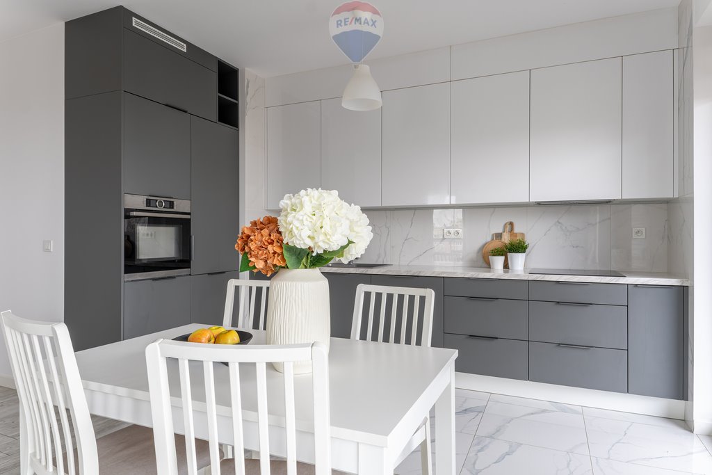 Przestronne 74 m2 z loggiami, garażem i komórką Warszawa, Mokotów, Białej Floty 4  74m2 Foto 1