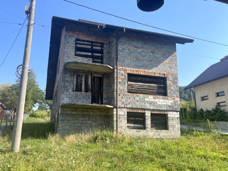 Dom w stanie surowym z dużym potencjałem, 250 m2 Goleszów, Goleszów, Żniwna  250m2 Foto 1