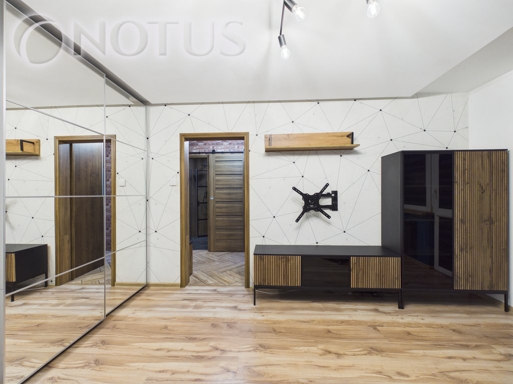 Przestronne 33,5 m² z balkonem i windą w Tychach Tychy, Zofii Nałkowskiej  34m2 Foto 1