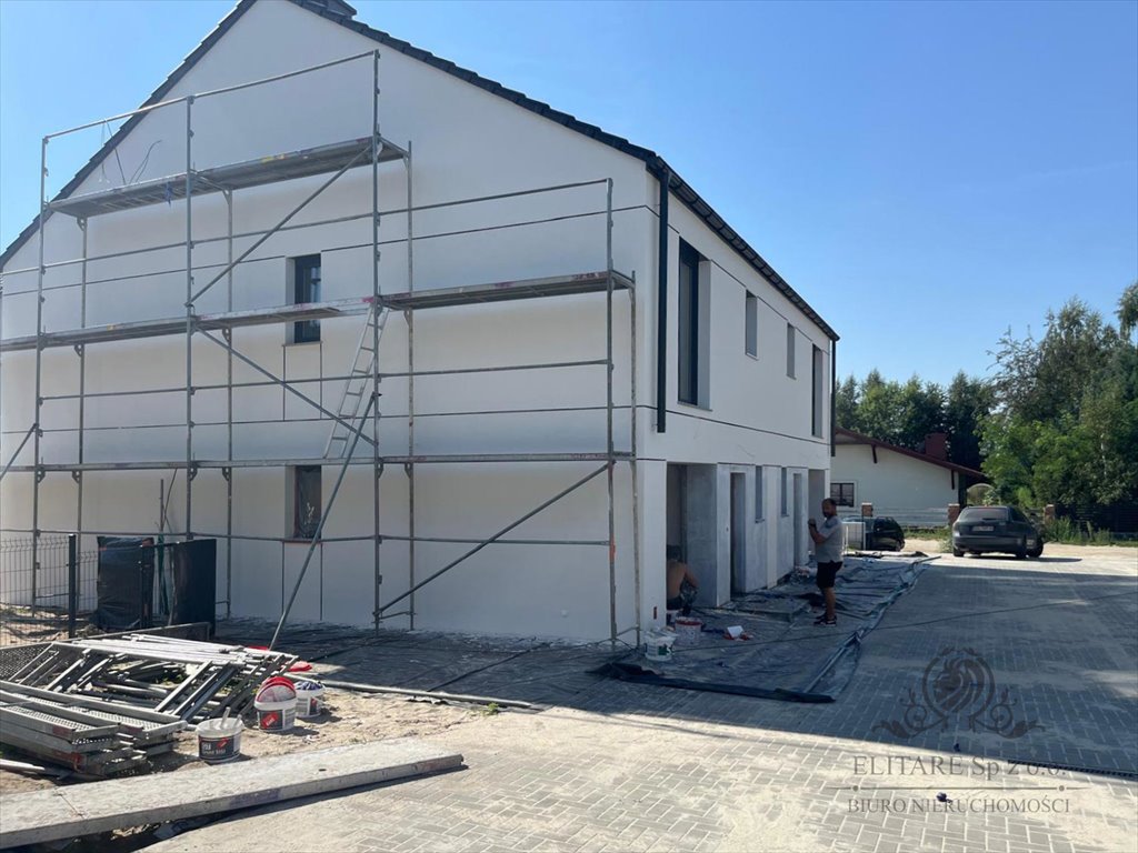 Do sprzedania przestronny dom 126,89 m² z garażem w Miłoszycach Miłoszyce, Miłoszyce  127m2 Foto 1