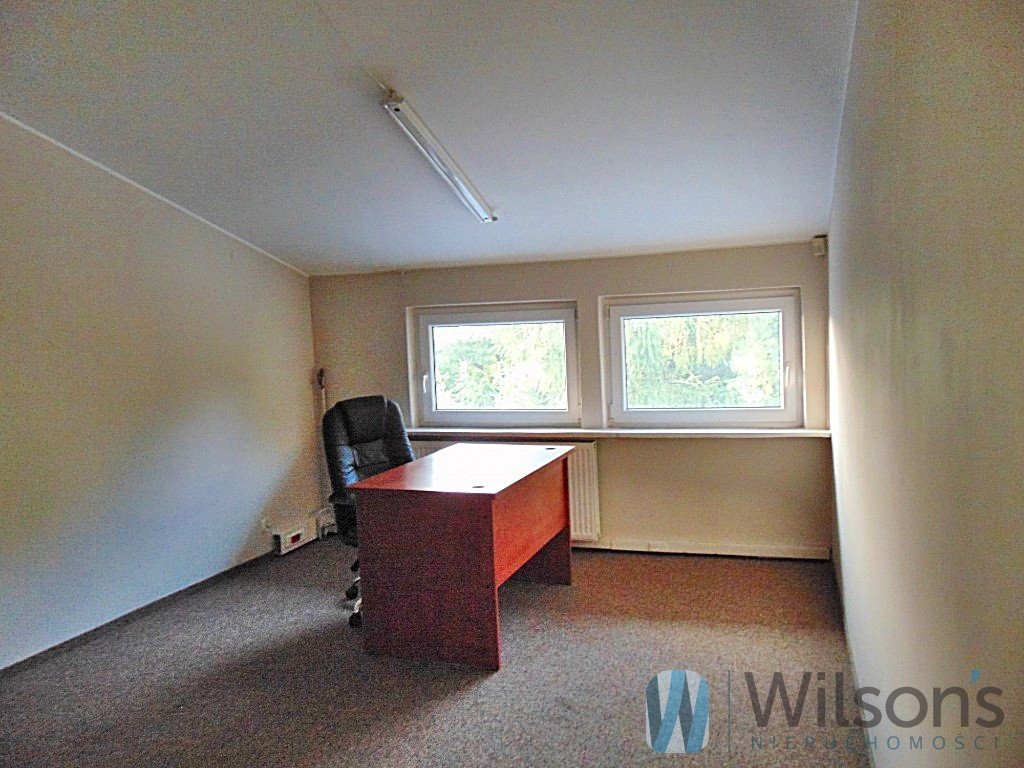 Lokal użytkowy na sprzedaż Nadarzyn  1 380m2 Foto 1