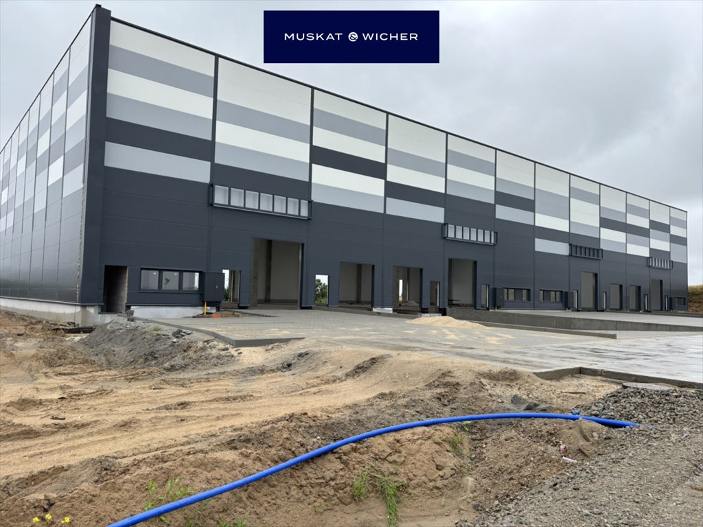 Nowoczesna hala magazynowa 3 700 m2 z dokami i biurami Miszewo  3 700m2 Foto 1