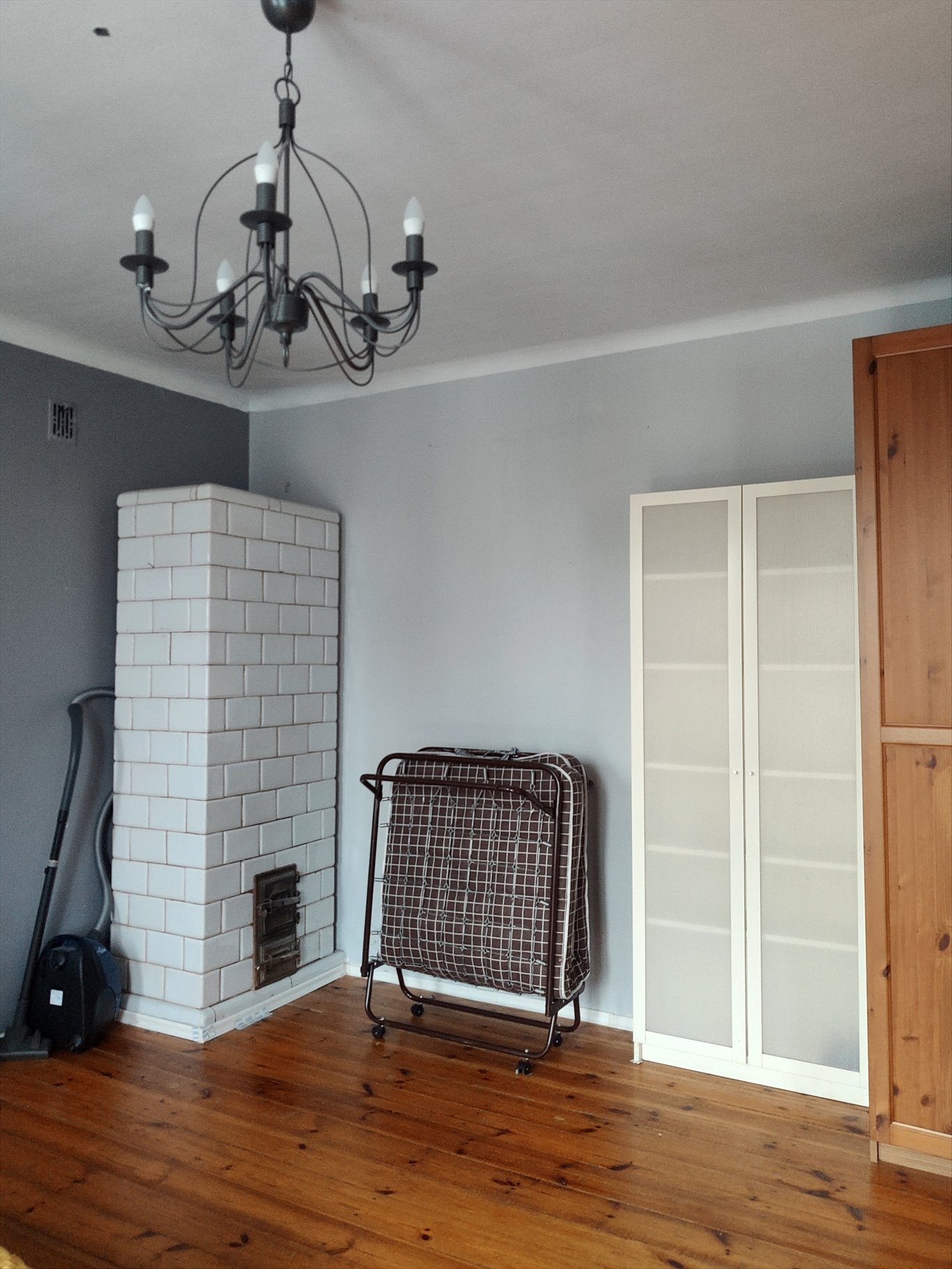 Kawalerka 36 m2 z ogrzewaniem gazowym i miejscami na podwórku Warszawa, Włochy, Gładka 9  36m2 Foto 1