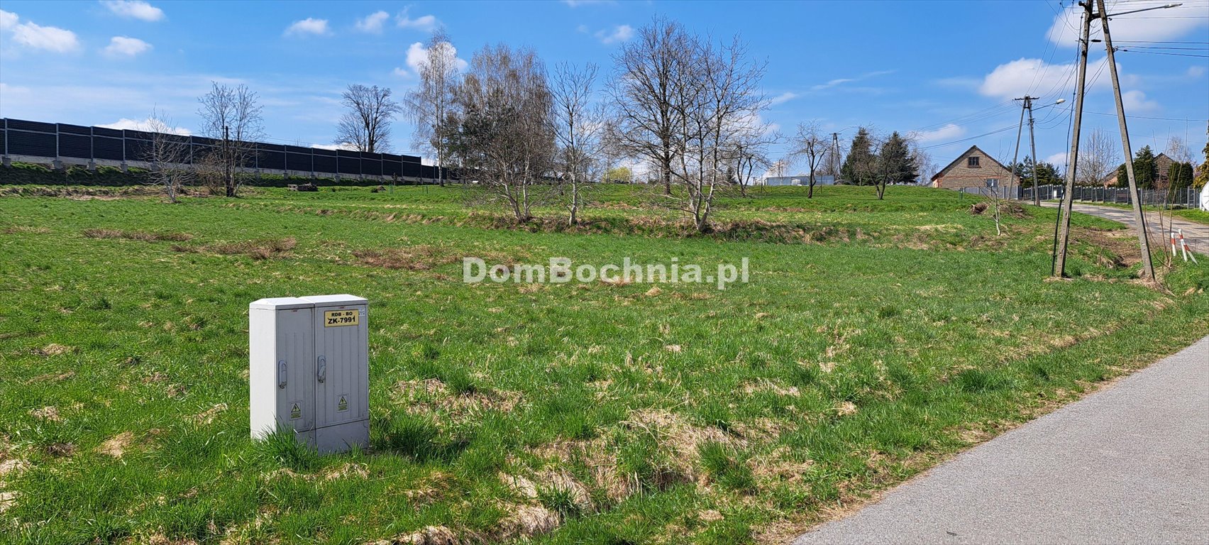 Działka 1200 m² przy drodze asfaltowej, planowana pod zabudowę Moszczenica  1 200m2 Foto 1