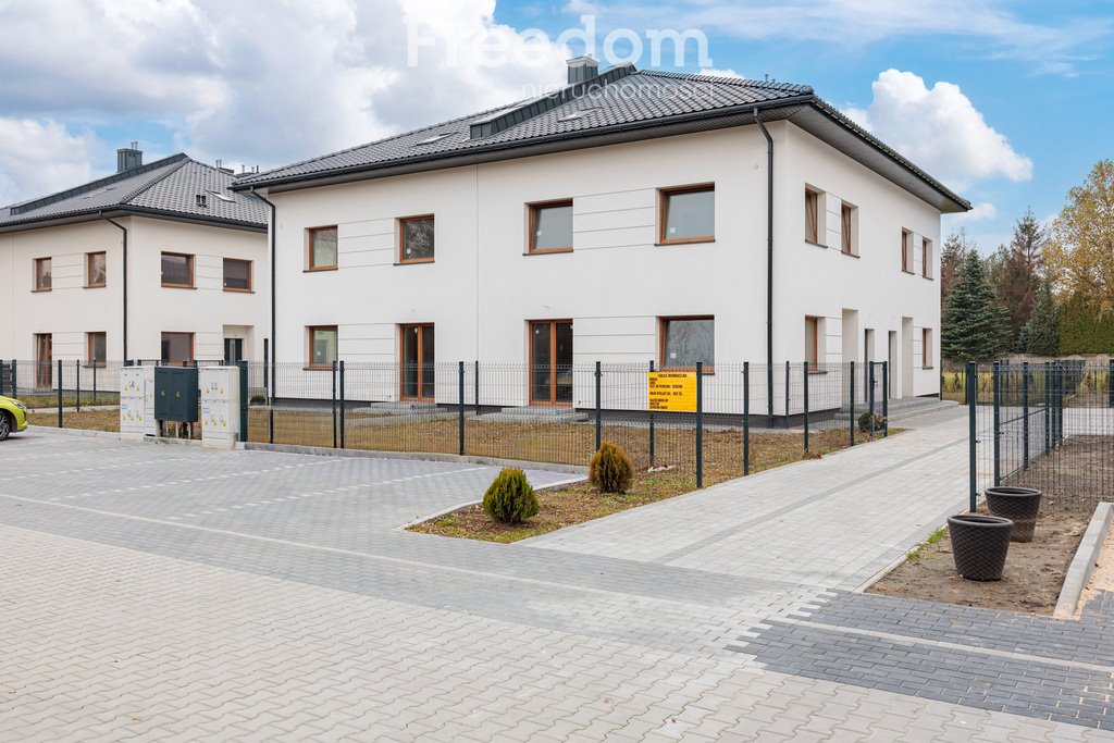 Mieszkanie na sprzedaż Kaputy, Sochaczewska  142m2 Foto 1