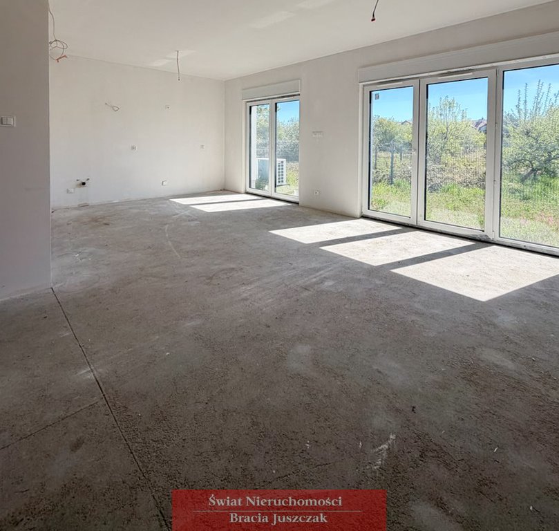 Nowy dom w Iwinach - bez PCC, pompa ciepła, blisko Wrocławia Iwiny  114m2 Foto 1