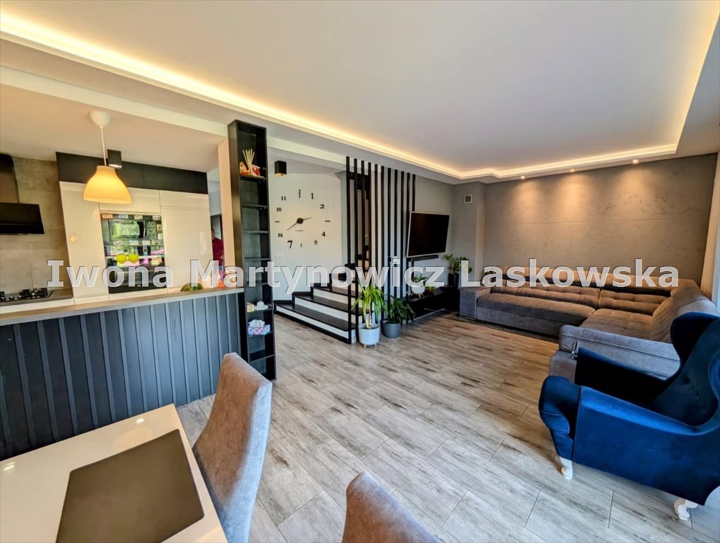 Dom na sprzedaż Osiek  181m2 Foto 1