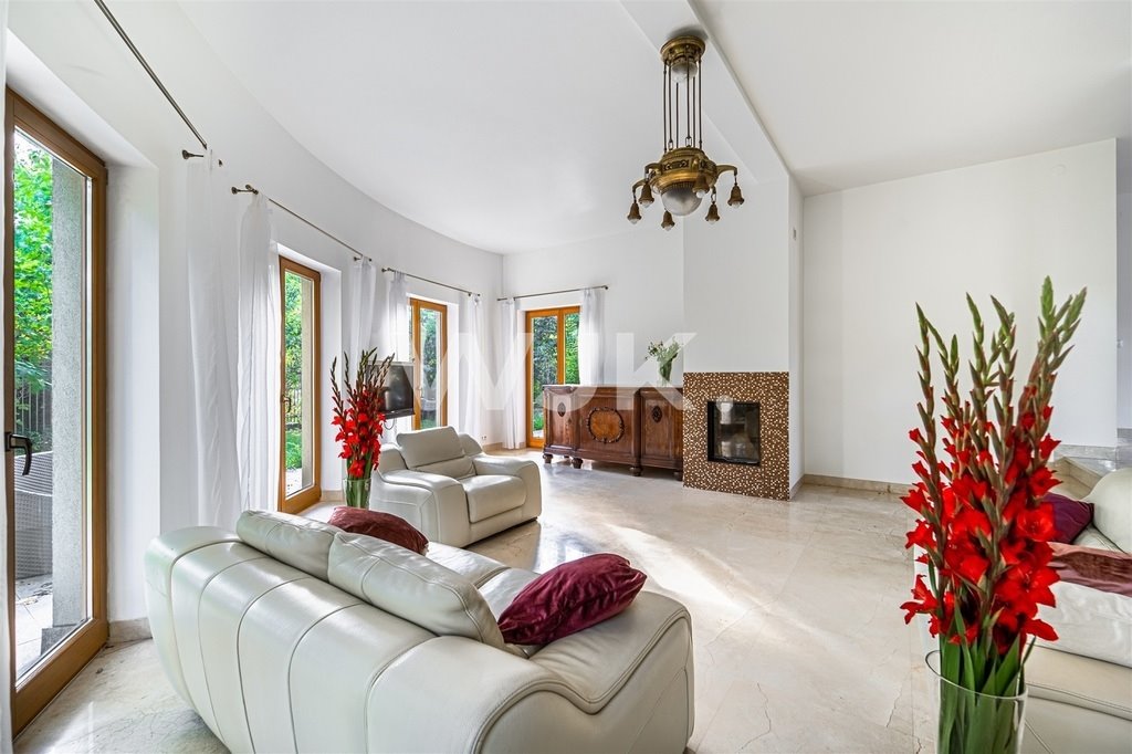 Wynajem domu 300m2 z kominkiem i tarasem w Wesołej Warszawa, Wesoła  300m2 Foto 1