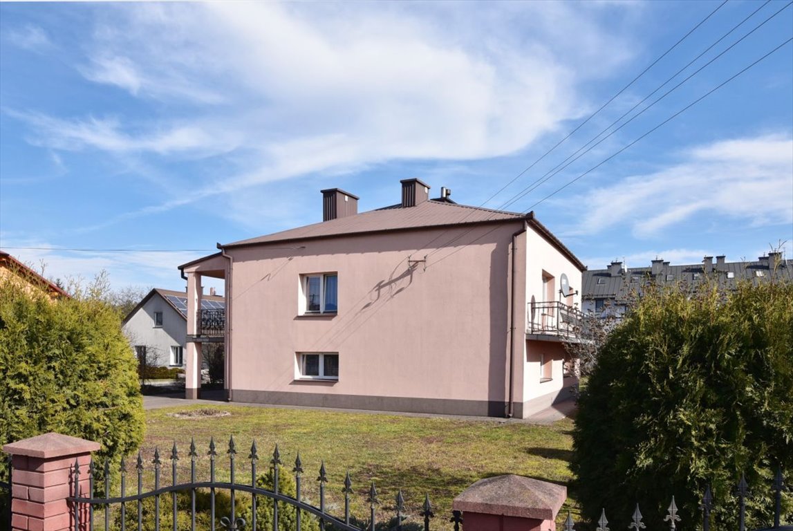 Przestronny dom 200 m2 z garażem i tarasem w Załężu Rzeszów, Załęże  200m2 Foto 1