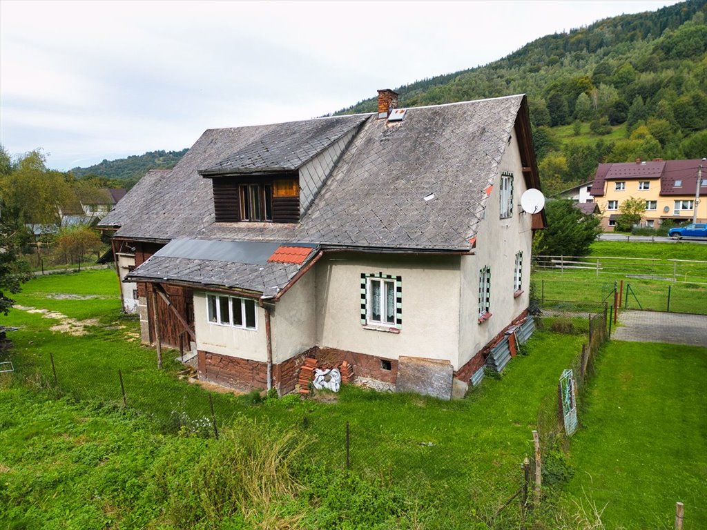Urokliwy dom w Żabnicy z potencjałem do remontu - polecam! Żabnica  120m2 Foto 1