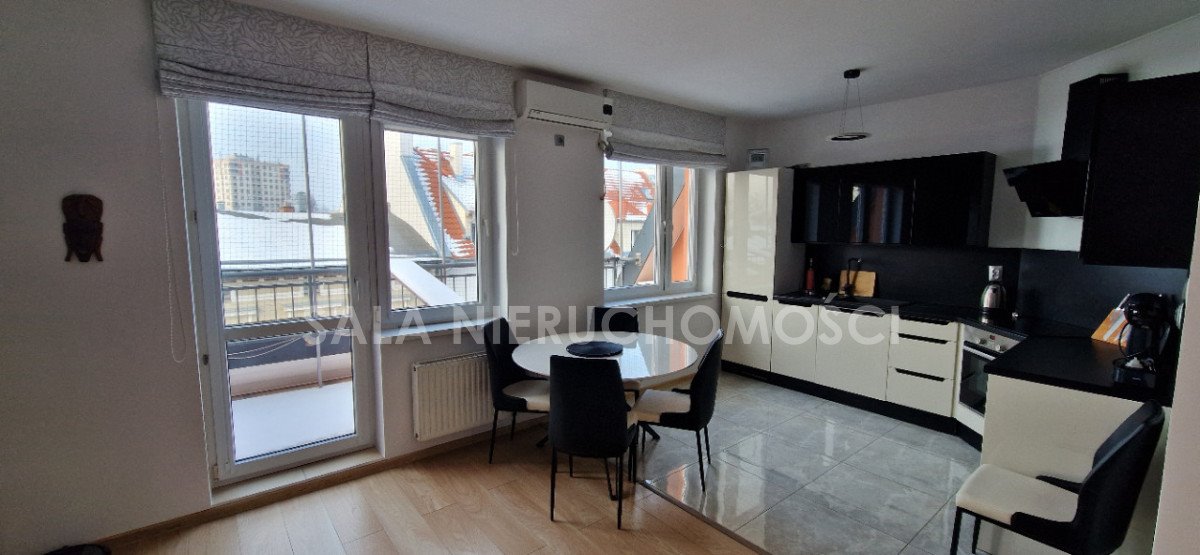 Przestronne 2-pokojowe mieszkanie z aneksem, słoneczne, centrum Bydgoszcz, Centrum  67m2 Foto 1