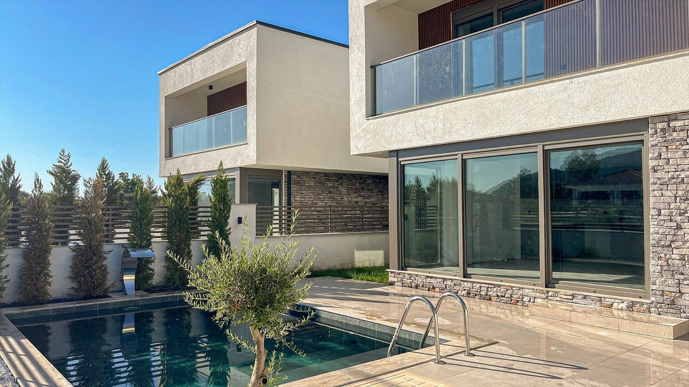 Mieszkanie trzypokojowe na sprzedaż Turcja, Çamyuva, Çamyuva, Kemer, Antalya  140m2 Foto 1