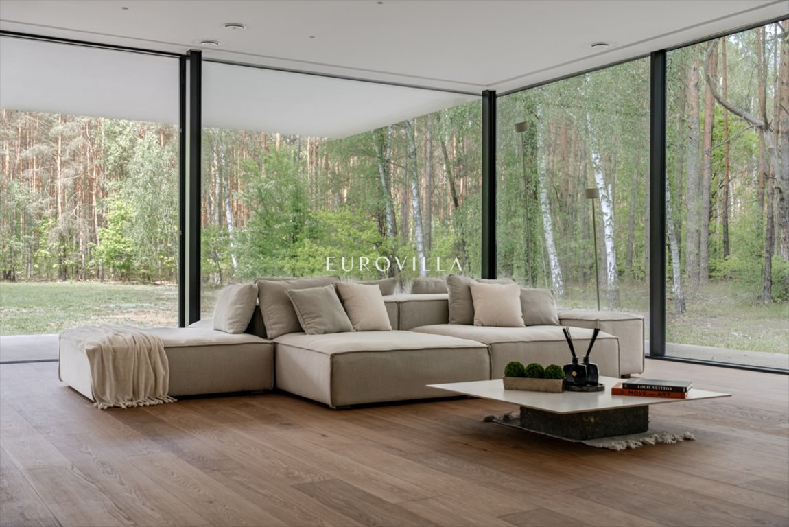 Nowoczesny dom 375 m² z lasem, tarasem i dużą działką Kąty  375m2 Foto 1
