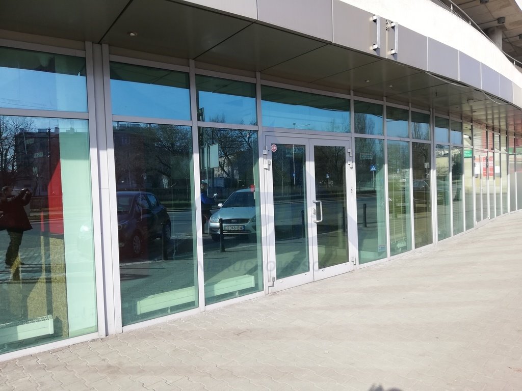 Lokal usługowy 128 m2 w centrum Pragi z dużymi witrynami Warszawa, Praga-Północ  128m2 Foto 1