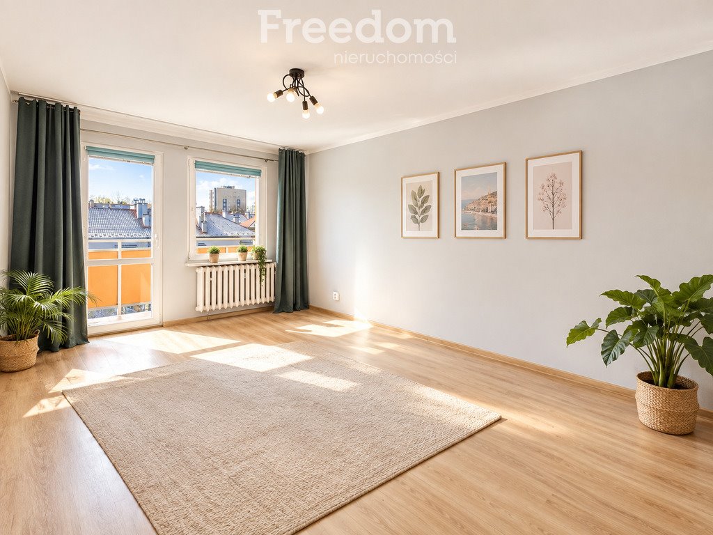 Słoneczna kawalerka 37 m² z balkonem - Ruda Śląska Ruda Śląska, Kamienna  37m2 Foto 1