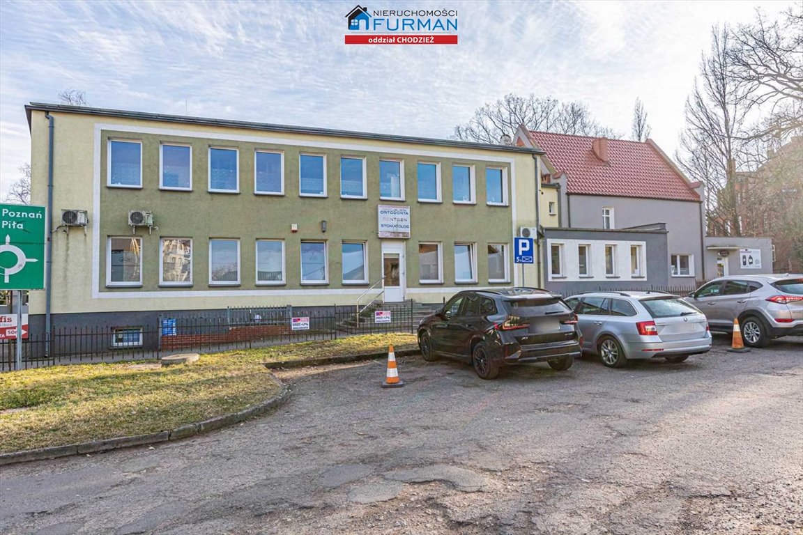 Lokal usługowy 576 m2 w centrum Chodzieży - parking i elastyczna adaptacja Chodzież  576m2 Foto 1