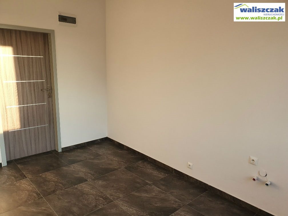 Lokal użytkowy 12,19 m2 w centrum Piotrkowa z klimatyzacją Piotrków Trybunalski  12m2 Foto 1